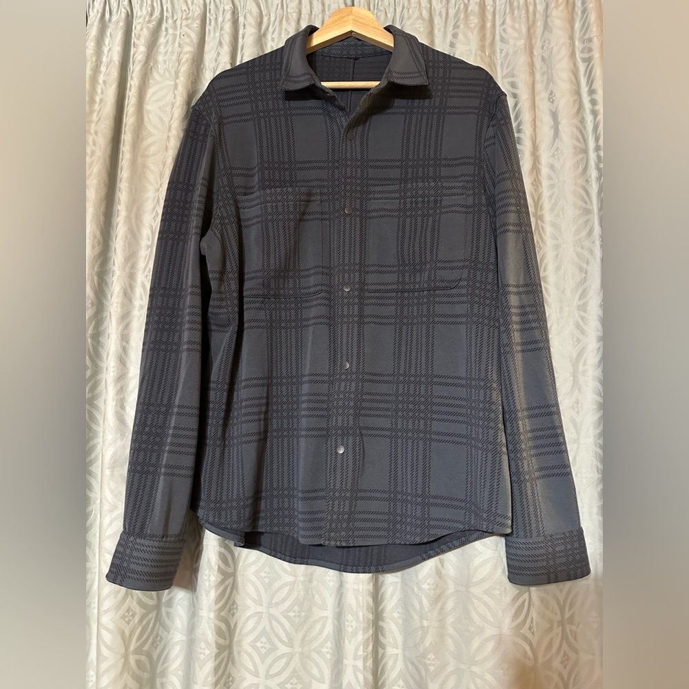 Lululemon Soft Knit Overshirt Men’s  M Blue Plaid Snap Zip Pockets Long Sleeve